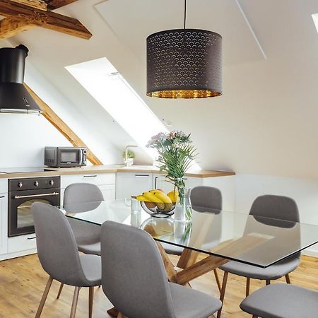 Drive Caffe Apartments Trzin Екстериор снимка
