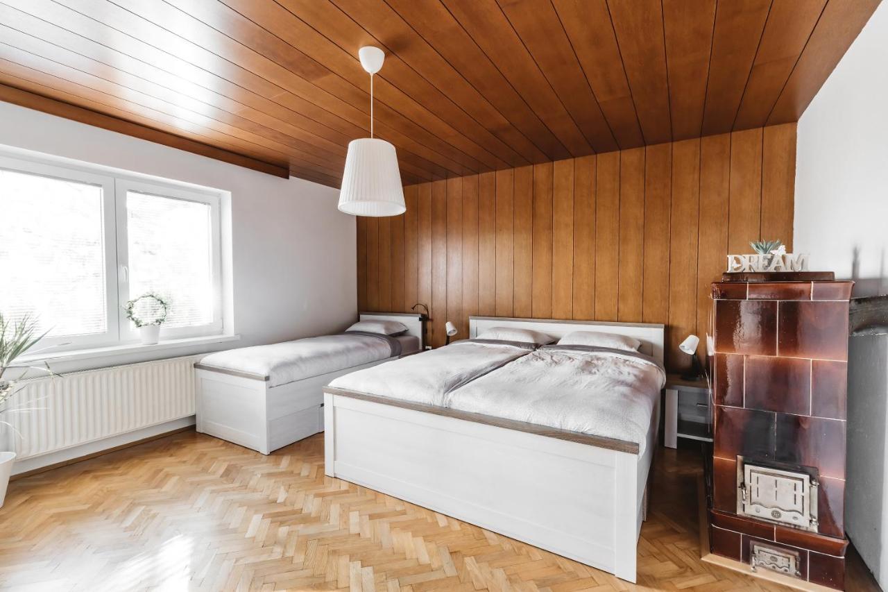 Drive Caffe Apartments Trzin Екстериор снимка