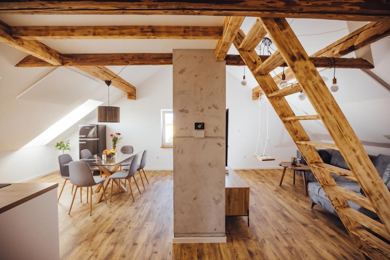 Drive Caffe Apartments Trzin Екстериор снимка