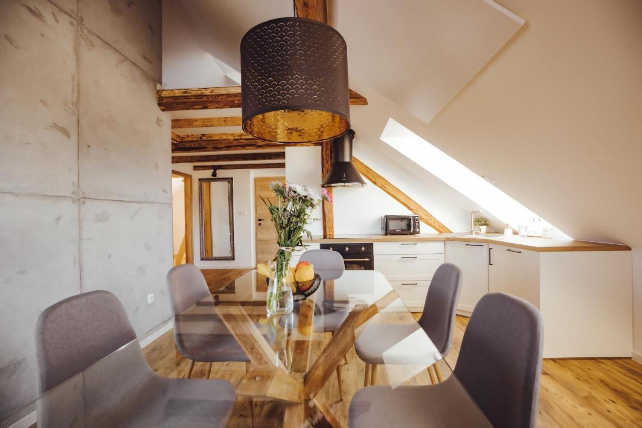 Drive Caffe Apartments Trzin Екстериор снимка