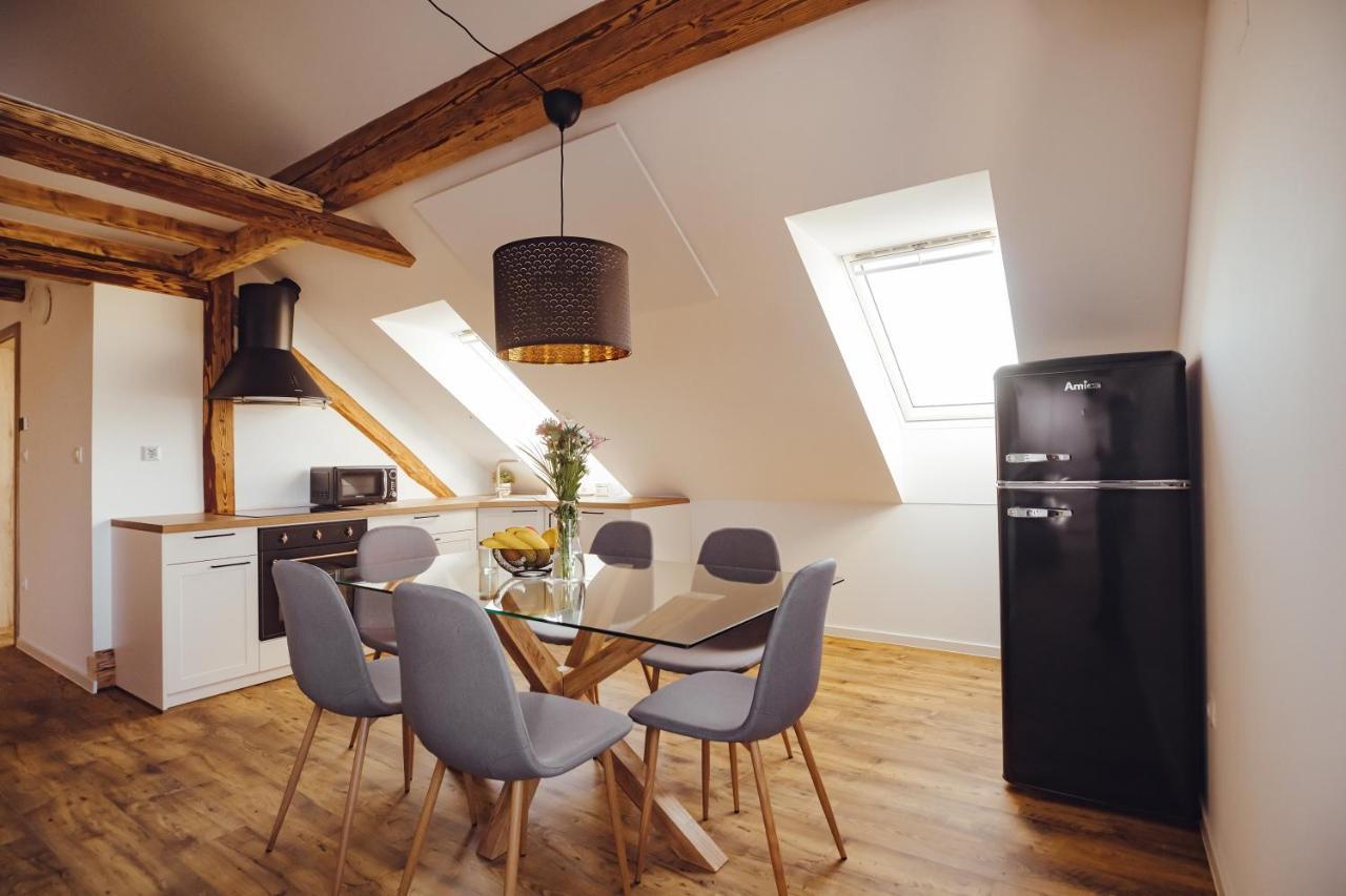 Drive Caffe Apartments Trzin Екстериор снимка