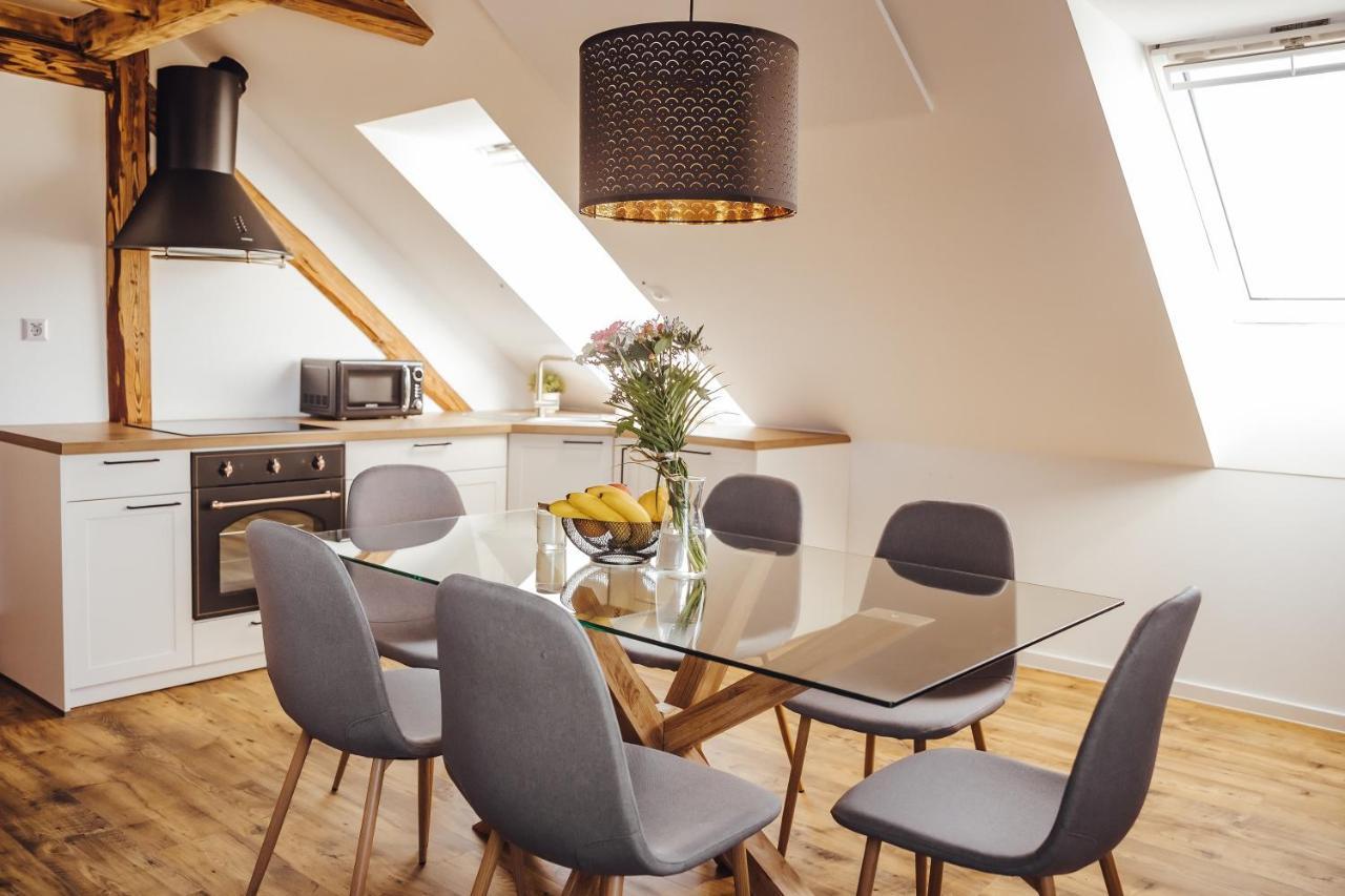 Drive Caffe Apartments Trzin Екстериор снимка