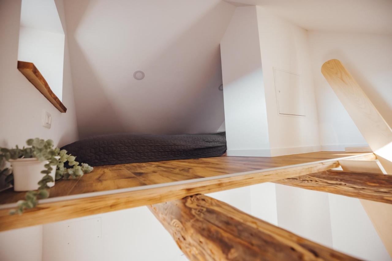 Drive Caffe Apartments Trzin Екстериор снимка